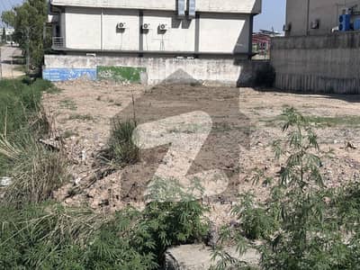 راوت انڈسٹریل اسٹیٹ راولپنڈی میں 2 کنال صنعتی زمین 2.3 کروڑ میں برائے فروخت۔