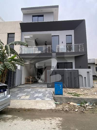 B 17 C 1 Block Block Double Unit 5 Marla House For Sale