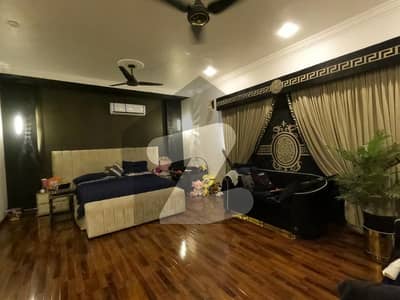 Modern Brand New Ready To Move Villa Precinct-18 Bahria Town Karachi