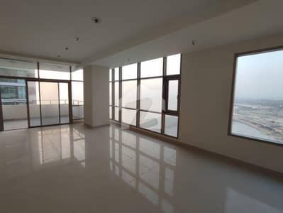 3-Beds Apartment For Rent