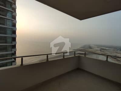 4-Beds Luxurious Apartment Available For Rent