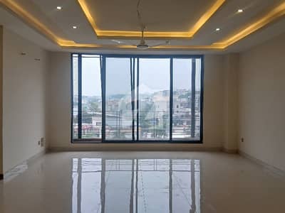 بنی گالہ اسلام آباد میں 3 کمروں کا 9 مرلہ فلیٹ 1.15 لاکھ میں کرایہ پر دستیاب ہے۔ بنی گالہ اسلام آباد میں 3 کمروں کا 9 مرلہ فلیٹ 1.15 لاکھ میں کرایہ پر دستیاب ہے۔