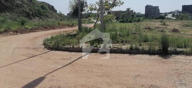 1 KANAL CORNER SOLID PLOT FOR SALE IN DHA-3