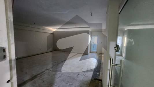 810 Sq F office is Available At Main Sharah e faisal 24/7 Building 1 Executive room 1 hall for staff working 24/7 Building