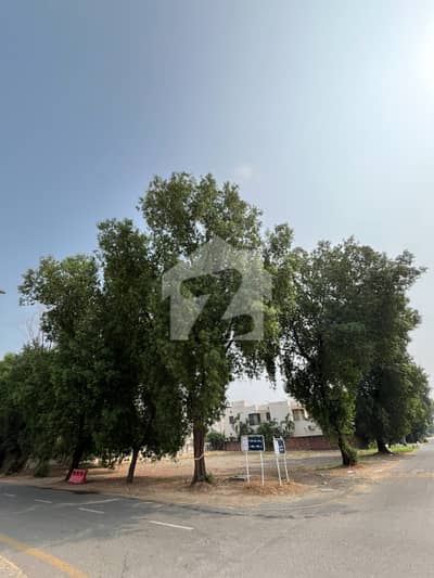 Prime 1 Kanal Corner Plot for Sale in DHA Phase 5 Golden Investment Opportunity