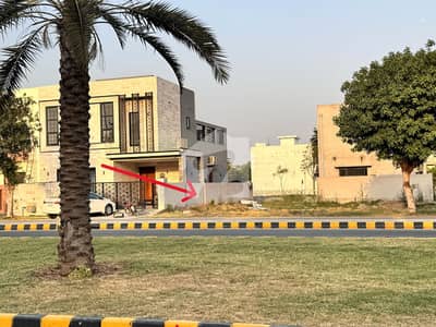 ڈی ایچ اے 9 ٹاؤن ۔ بلاک سی ڈی ایچ اے 9 ٹاؤن,ڈیفنس (ڈی ایچ اے),لاہور میں 5 مرلہ رہائشی پلاٹ 1.45 کروڑ میں برائے فروخت۔ ڈی ایچ اے 9 ٹاؤن ۔ بلاک سی ڈی ایچ اے 9 ٹاؤن,ڈیفنس (ڈی ایچ اے),لاہور میں 5 مرلہ رہائشی پلاٹ 1.45 کروڑ میں برائے فروخت۔