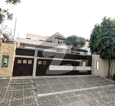 ڈی ایچ اے فیز 2 - بلاک ایس فیز 2,ڈیفنس (ڈی ایچ اے),لاہور میں 6 کمروں کا 2 کنال مکان 17.0 کروڑ میں برائے فروخت۔ ڈی ایچ اے فیز 2 - بلاک ایس فیز 2,ڈیفنس (ڈی ایچ اے),لاہور میں 6 کمروں کا 2 کنال مکان 17.0 کروڑ میں برائے فروخت۔