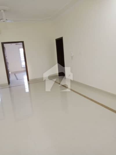 14 M 3 UNIT HOUSE AVAILABLE AVAILABLE FOR RENT