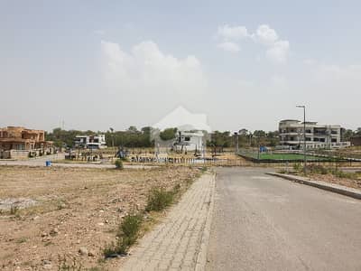 Prime Location, South Open Near Park, 1 Kanal Plot For Sale