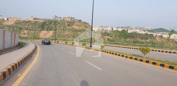 ڈی ایچ اے فیز 4 - سیکٹر سی ڈی ایچ اے ڈیفینس فیز 4,ڈی ایچ اے ڈیفینس,اسلام آباد میں 1 کنال رہائشی پلاٹ 3.25 کروڑ میں برائے فروخت۔ ڈی ایچ اے فیز 4 - سیکٹر سی ڈی ایچ اے ڈیفینس فیز 4,ڈی ایچ اے ڈیفینس,اسلام آباد میں 1 کنال رہائشی پلاٹ 3.25 کروڑ میں برائے فروخت۔