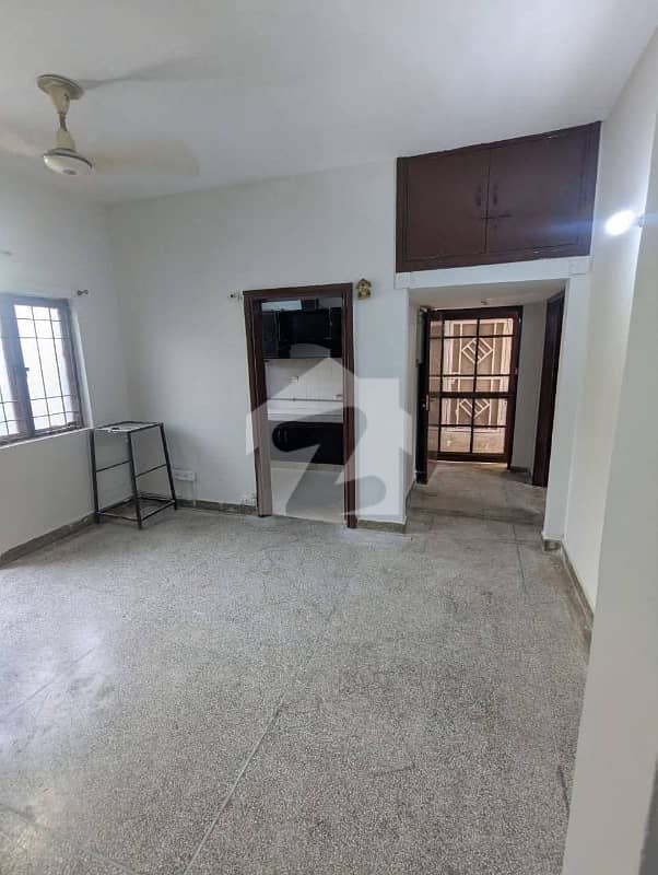 2 bedrooms & 2 bathrooms TV lounge kitchen 2 bedrooms & 2 bathrooms TV lounge kitchen