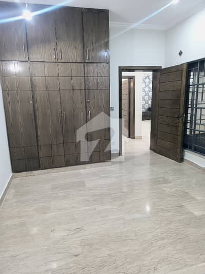 3 Bedrooms & 3 Bathrooms DD TV Lounge Kitchen With Servant Quarter