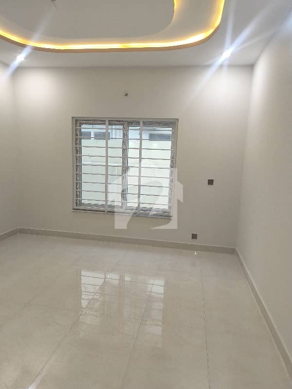 3 Bedrooms Ground Portion Available For Rent In G9 3 Bedrooms Ground Portion Available For Rent In G9