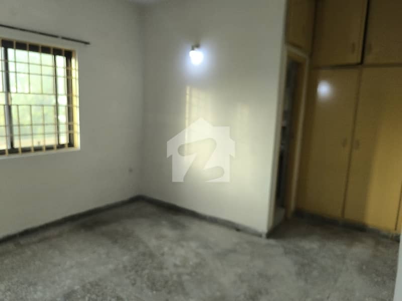 2 bedrooms & 3 bathrooms D small TV lounge & kitchen 2 bedrooms & 3 bathrooms D small TV lounge & kitchen