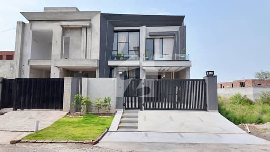 Change Your Address To Formanities Housing Scheme - Block MM, Lahore For A Reasonable Price Of Rs. 37500000