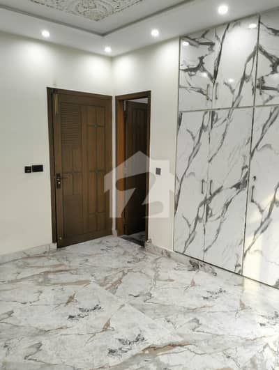 5 Marla Upper Portion Available For Rent In Cavalry Extension