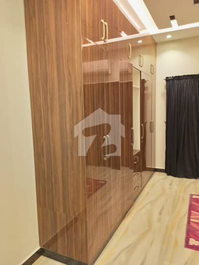 ONE BED APARTMENT WITH 999 SQ FT ACCOUMODATION AVAILABLE FOR SALE