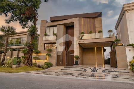 1 KANAL BRAND NEW ULTRA MODERN DESIGNER HOUSE FOR SALE