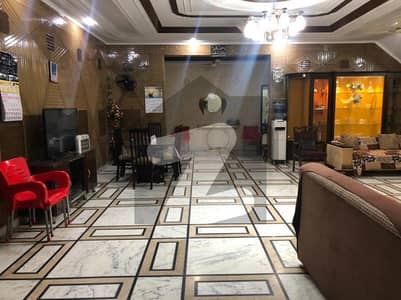 2 Kanal Spacious Old House Available in Best Location