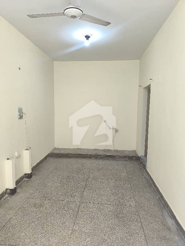 2 Bedrooms Upper Portion Available For Rent In G10 2 Bedrooms Upper Portion Available For Rent In G10