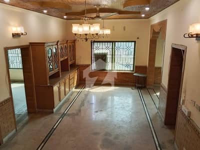 5 Bedrooms &Amp; 5 Bathrooms 2DD 2Tv Lounge 2 Kitchen 5 Bedrooms &Amp; 5 Bathrooms 2DD 2Tv Lounge 2 Kitchen