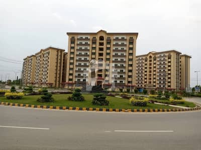 12 MARLA 4 BEDROOMS APARTMENT AVAILABLE FOR SALE