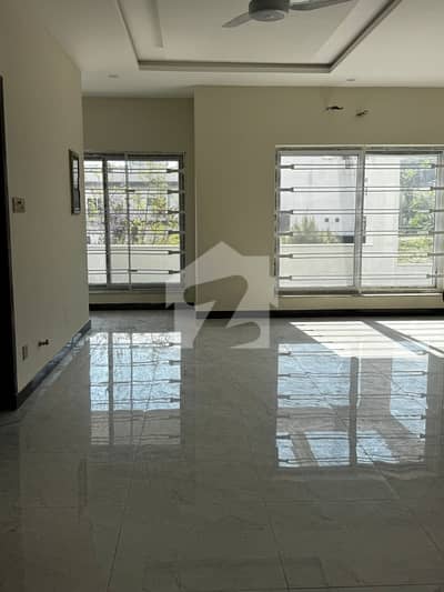 10 Marla Brand New House For Sale Park View City Islamabad   Block B  Near Masjid And Park   Best Location   Serious Buyers Contact Only