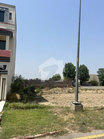 بحریہ نشیمن لاہور میں 5 مرلہ رہائشی پلاٹ 48.0 لاکھ میں برائے فروخت۔