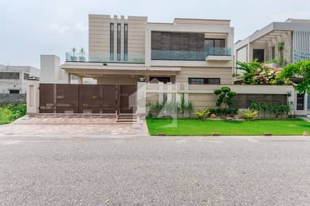 DHA Lahore 1 Kanal Brand New Owner Build Stylish House With 100% Original Pics Available For Rent