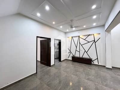 BRAND NEW HOUSE FOR RENT AVAILABLE