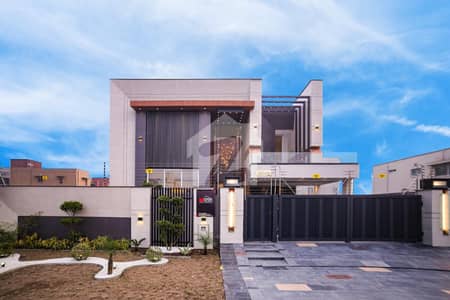 D H A Lahore 1 Kanal Owner Build Design House With 100% Original Pics Available For Rent