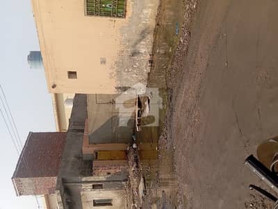 Hot Location! 52 Marla Factory for Sale Near Gajju Mata Stop Main Ferozepur Road