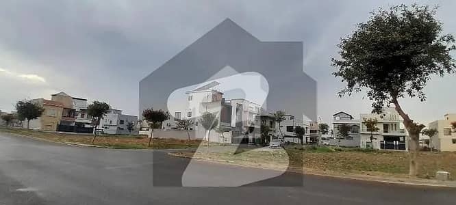 1 Kanal Park Facing Plot for Sale with Possession and Grid Charges Paid - New Lahore City Phase 2