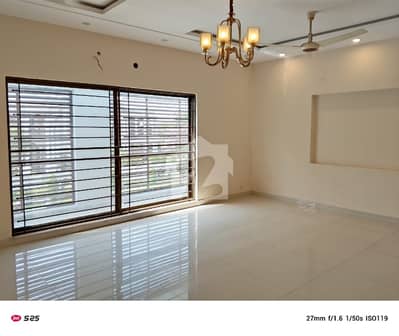 10 MARLA Lower Portion Available For Rent In Lake City Meadows Ex State Life