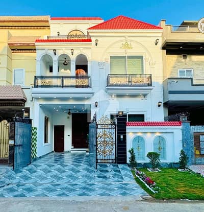 سٹی ہاؤسنگ سوسائٹی گوجرانوالہ میں 4 کمروں کا 5 مرلہ مکان 2.85 کروڑ میں برائے فروخت۔ سٹی ہاؤسنگ سوسائٹی گوجرانوالہ میں 4 کمروں کا 5 مرلہ مکان 2.85 کروڑ میں برائے فروخت۔