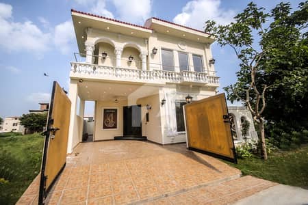 3 Beds 5 Marla Ideal Location House for Rent in DHA 9 Town Lahore.