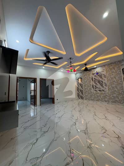Brand new upper portion for rent 12 Marla