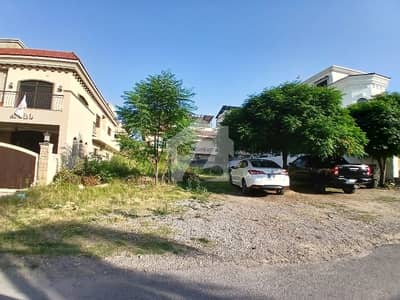 F10/3,60*90 Plot Available Investor Price