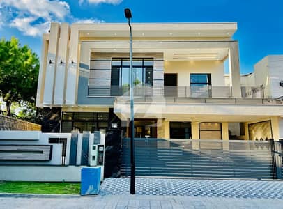 ڈی ایچ اے ڈیفینس فیز 2 ڈی ایچ اے ڈیفینس,اسلام آباد میں 6 کمروں کا 1 کنال مکان 9.0 کروڑ میں برائے فروخت۔