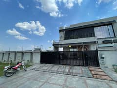 DHA Lahore 2 Kanal Brand New Mazher Munir Design House Fully Furnished And Full Basement With 100% Original Pics Available For Sale
