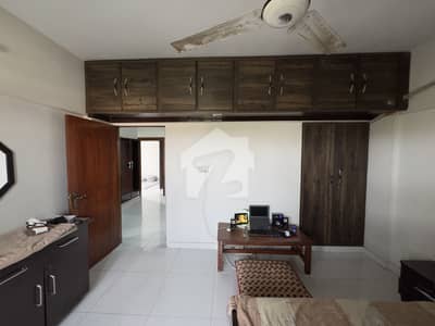 Renovated 3 Bed DD Flat For Sale , Gulistan-e-Johar Block 13