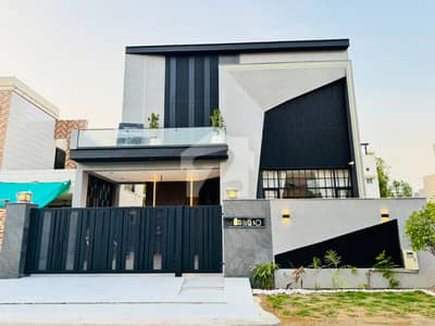 0.5 KANAL BRAND NEW MODERN AND DESIGNER HOUSE FOR SALE WITH PREMIUM FINISHING IN PRIME LOCATION OF VALENCIA TOWN 0.5 KANAL BRAND NEW MODERN AND DESIGNER HOUSE FOR SALE WITH PREMIUM FINISHING IN PRIME LOCATION OF VALENCIA TOWN
