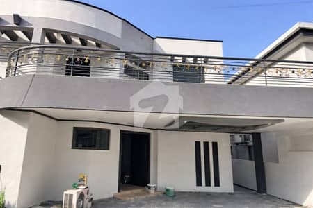 1 Kanal Commercial House For Rent In Gulberg 3, Gulberg Ideal For Office Or Residence