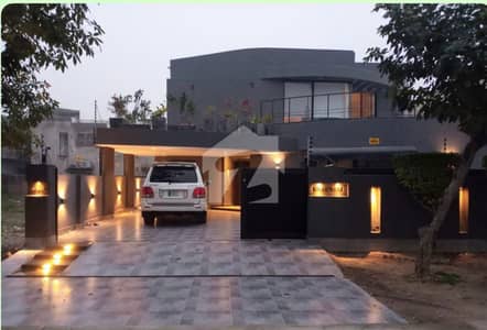 ڈی ایچ اے فیز 3 ڈیفنس (ڈی ایچ اے),لاہور میں 5 کمروں کا 1 کنال مکان 7.75 کروڑ میں برائے فروخت۔
