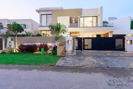 D H A Lahore 1 Kanal Mazhar Munir Design House With 100% Original Pictures Available For Rent