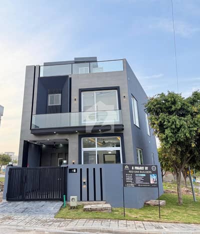 5 Marla Brand New Luxury House For Sale - DHA 5, F