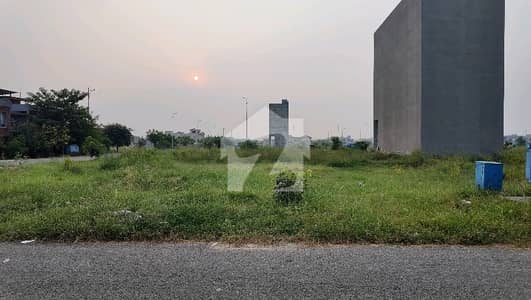 COMMERCIAL PLOTS FOR SALE IN DHA LHR