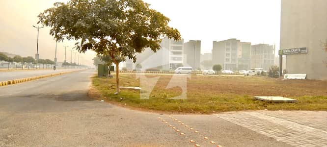 COMMERCIAL PLOT FOR SALE