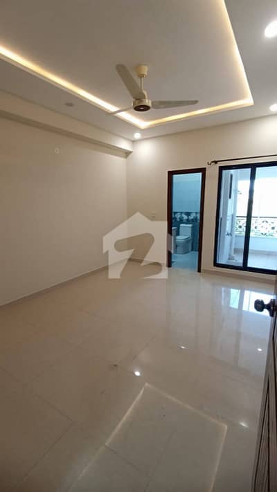 03 BEDROOM LUXURY UNFURNISHED APARTMENT AVAILABLE FOR RENT AT GULBERG GREEN ISLAMABAD