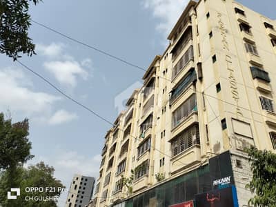 2 bed DD Flat Available For Sale in Gulistan e jauhar